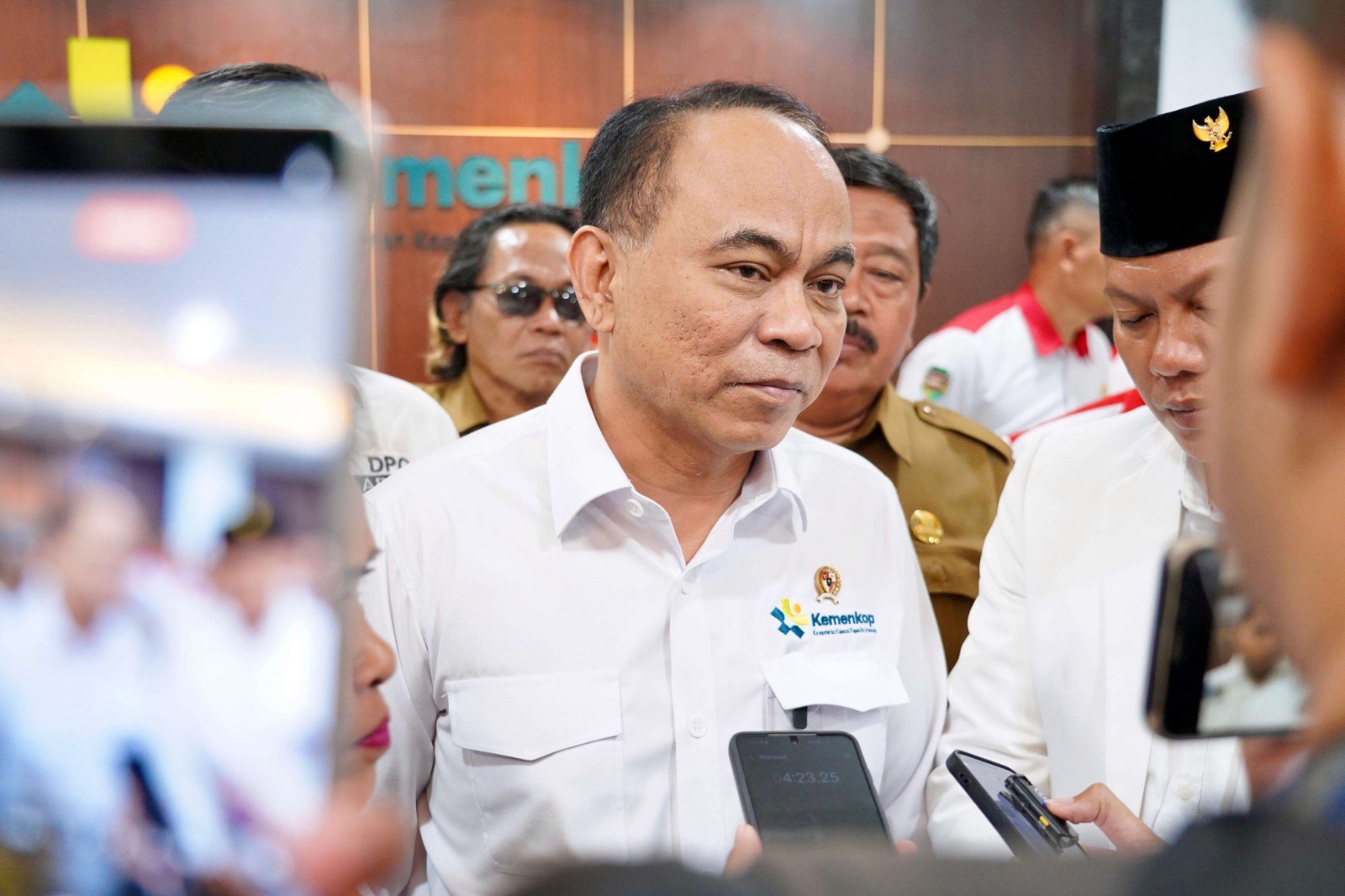 Minister Budi to Establish More Red and White Village Cooperative through Cheap Cost